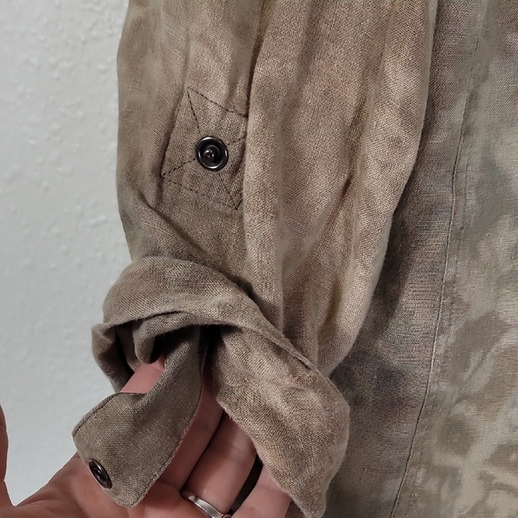 Vintage Chicos 100% Linen Snap Button Up Shirt Size S/M Tie Dye Brown Roll Tab - Picture 9 of 12